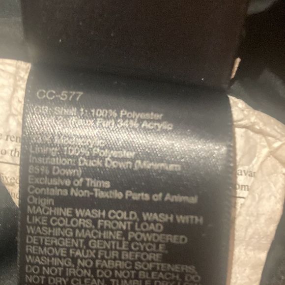 Marmot Women’s Puffer Coat Size Medium Duck Down Coat- Read description. - Picture 5 of 7